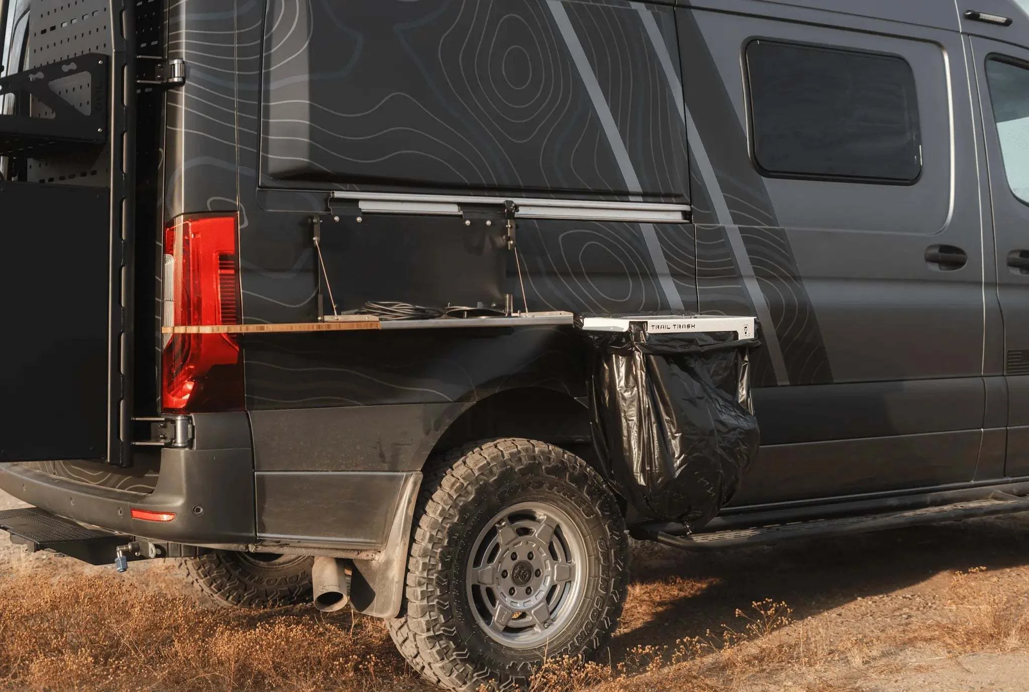 Camping Trash Holder : Magnetic Trail Trash - Image 6