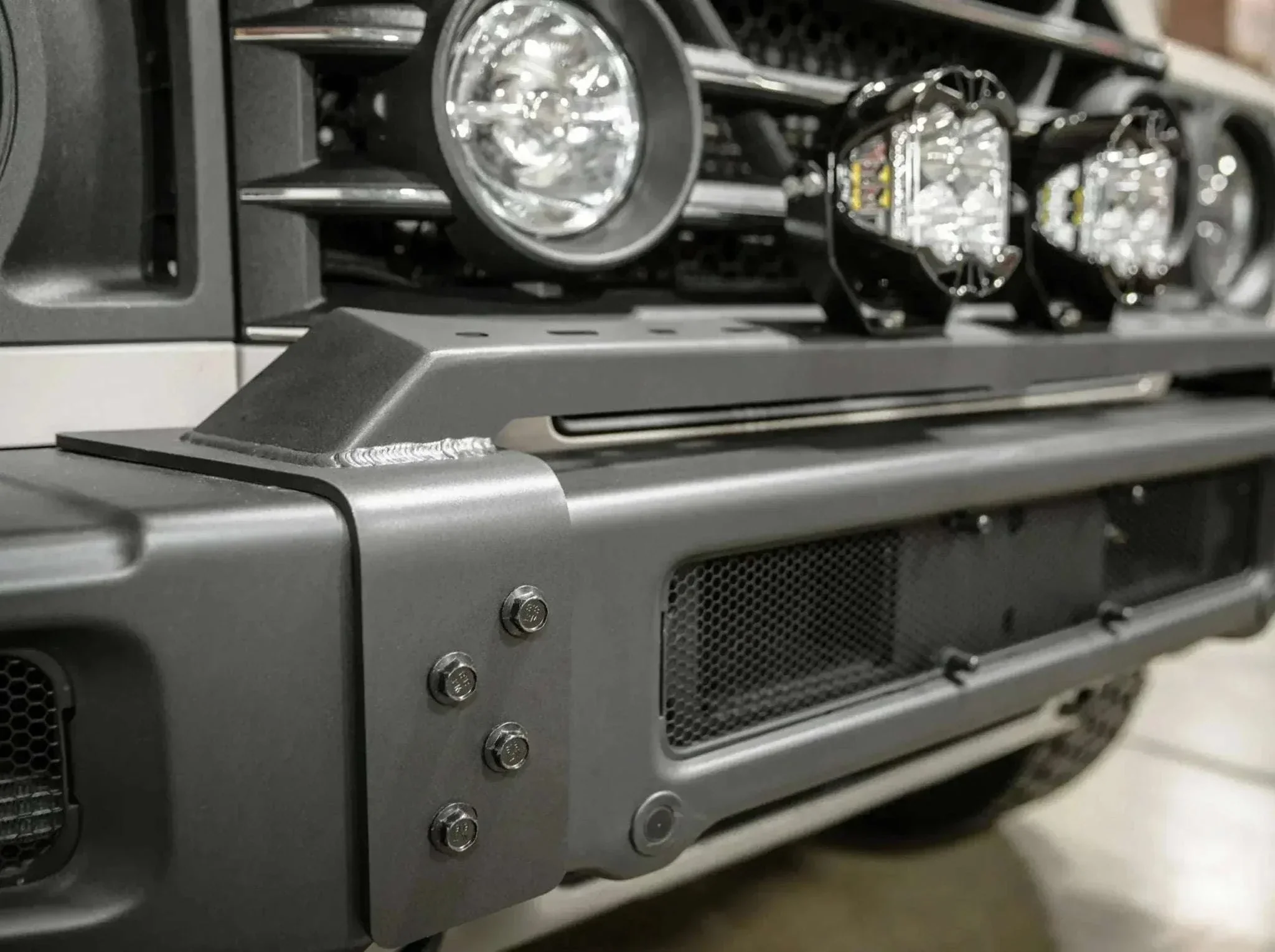 Grenadier Light Bar : Front Bumper - Image 4