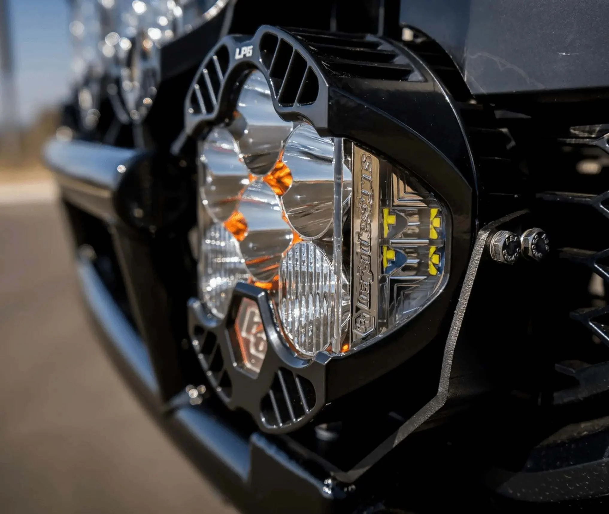 LP6 LED Light - Image 3