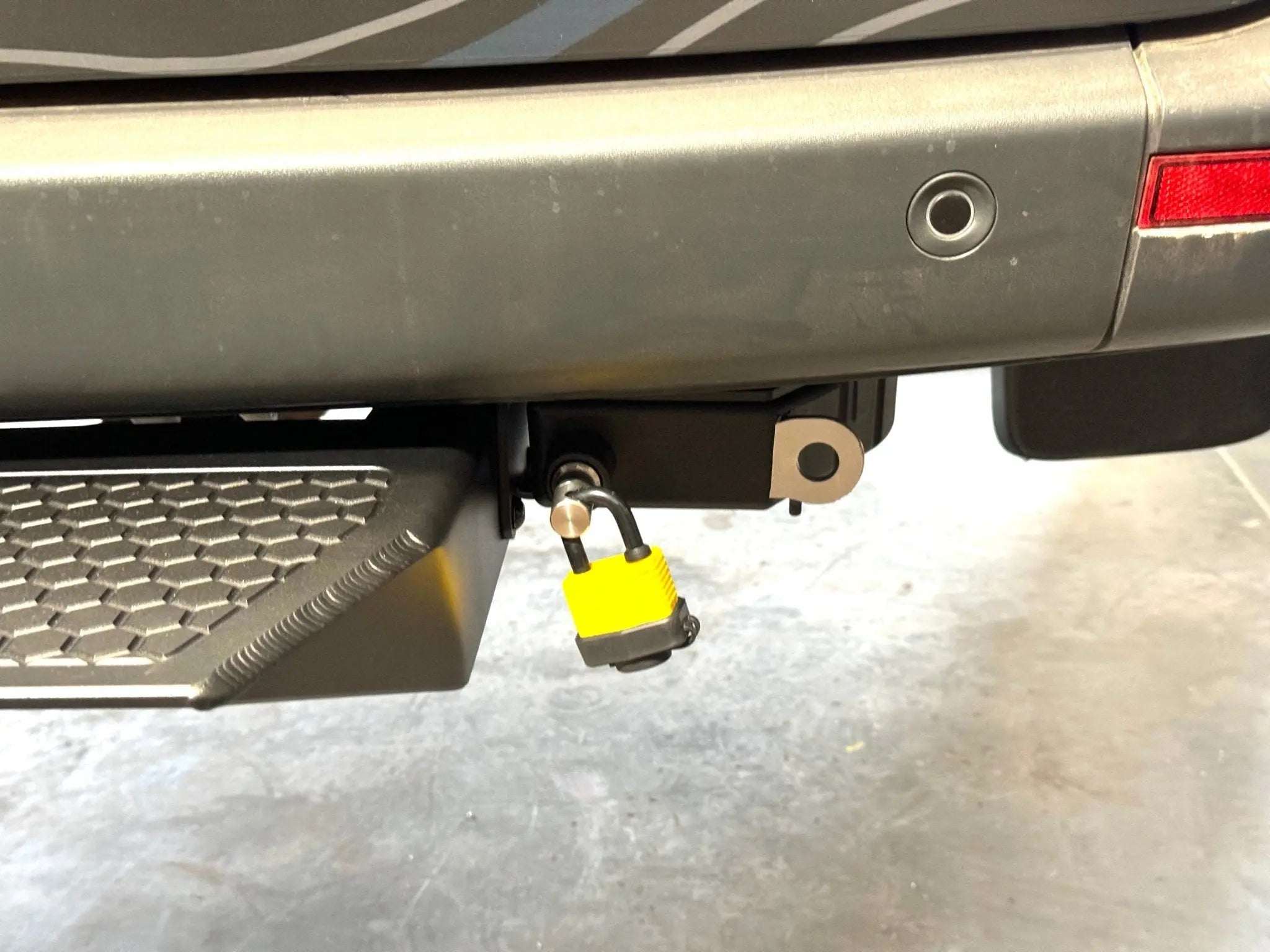 Sprinter Bike and Gear Lock - Image 3