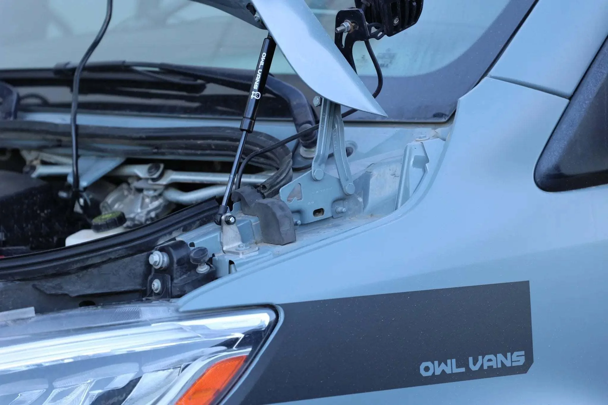 Sprinter Hood Strut Kit - Image 7