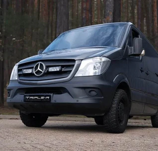 Sprinter Grille Light Kit - Image 15