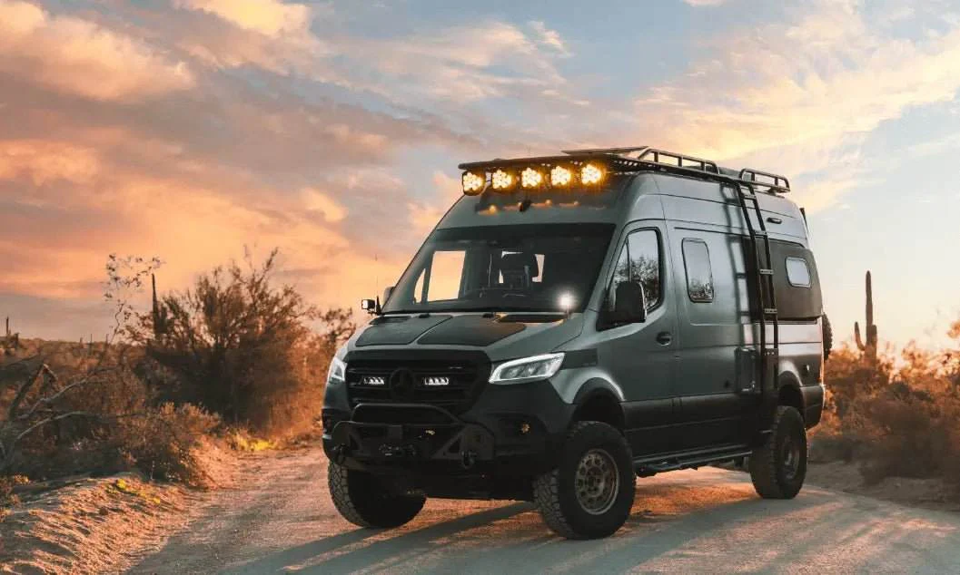 Sprinter Grille Light Kit - Image 4